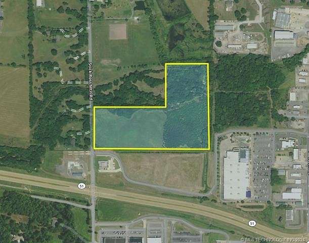 19.91 Acres of Land for Sale in Tahlequah, Oklahoma