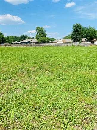 0.955 Acres of Residential Land for Sale in Wagoner, Oklahoma