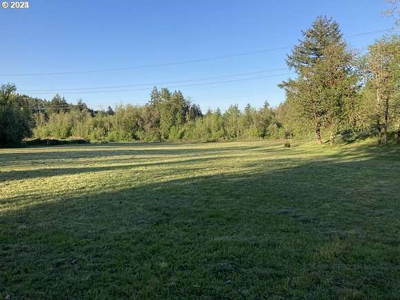 5.1 Acres of Residential Land with Home for Sale in Eugene, Oregon