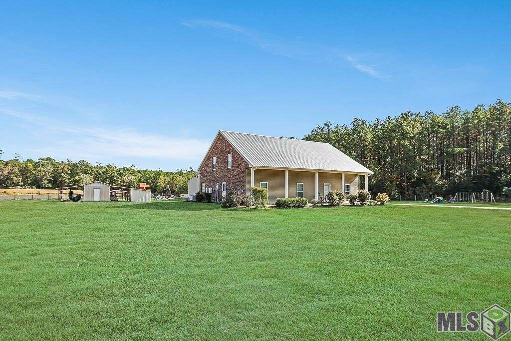 5.7 Acres of Residential Land with Home for Sale in Springfield, Louisiana