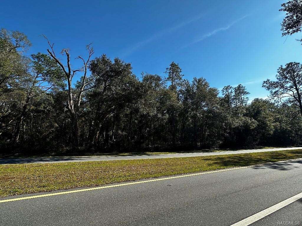 1.4 Acres of Land for Sale in Citrus Springs, Florida