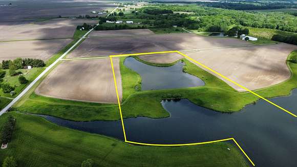 14 Acres of Recreational Land for Sale in Sullivan, Illinois