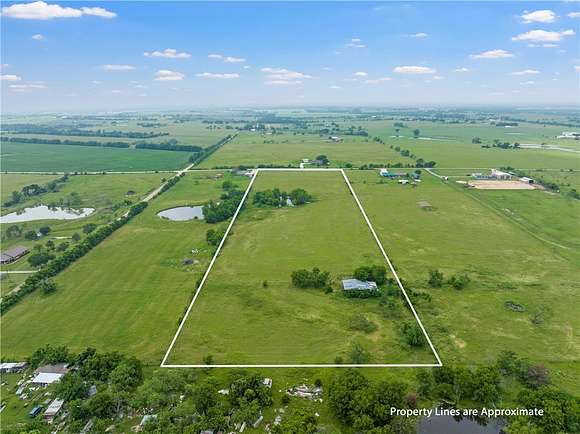 15 Acres of Land for Sale in Riesel, Texas