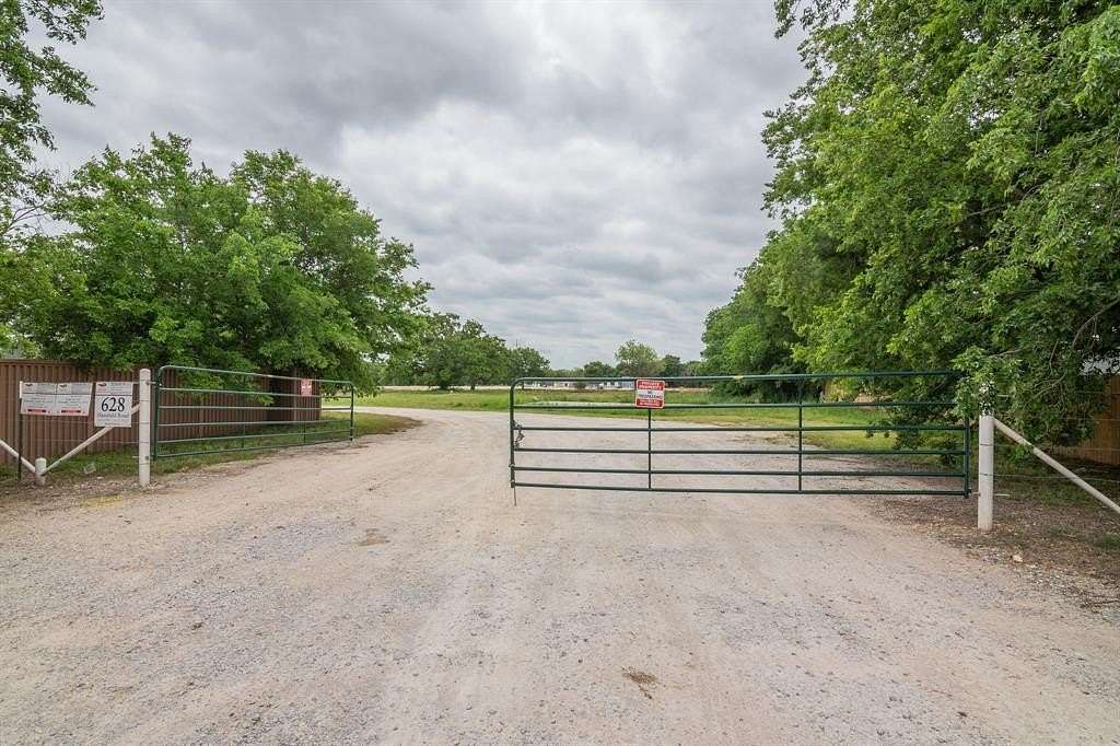11 Acres of Land for Sale in Cleburne, Texas