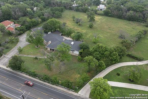 2.7 Acres of Improved Residential Land for Sale in San Antonio, Texas