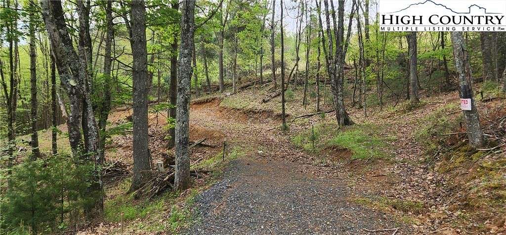 1 Acre of Residential Land for Sale in Jefferson, North Carolina