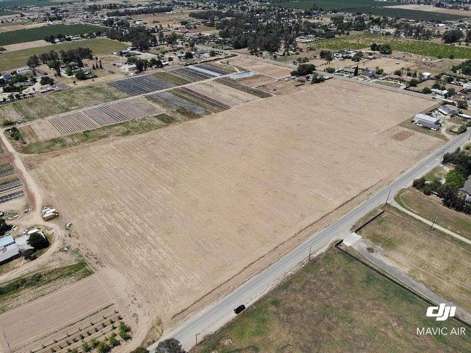 17.4 Acres of Land for Sale in Fresno, California