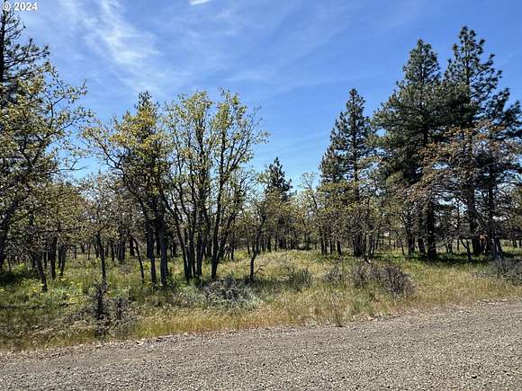 5 Acres of Residential Land for Sale in Goldendale, Washington