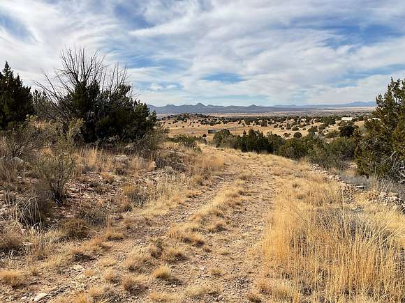 10.3 Acres of Land for Sale in Paulden, Arizona