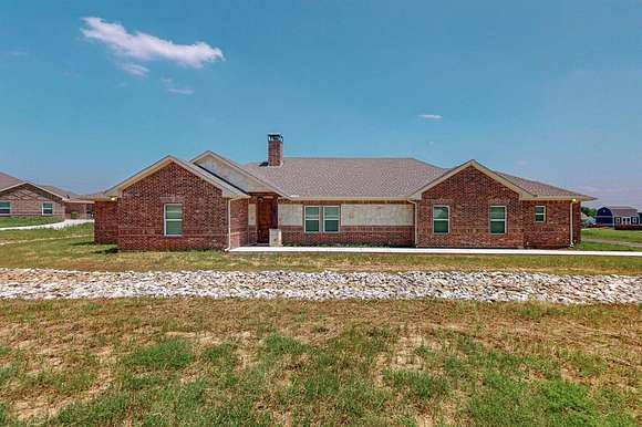 2 Acres of Residential Land with Home for Sale in Weatherford, Texas