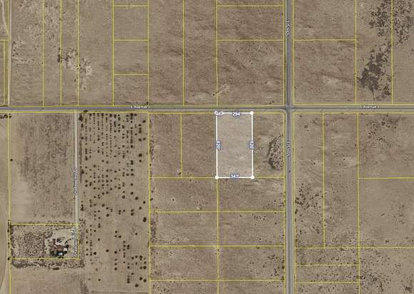 4.897 Acres of Land for Sale in Lancaster, California