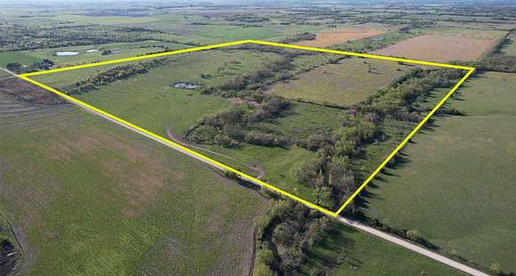 160 Acres of Land for Auction in Iola, Kansas