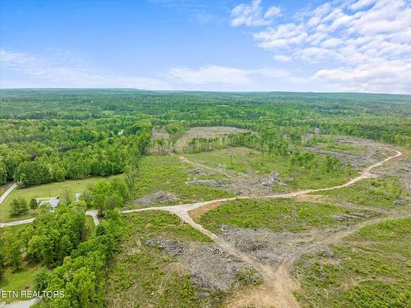 165 Acres of Land for Sale in Crossville, Tennessee