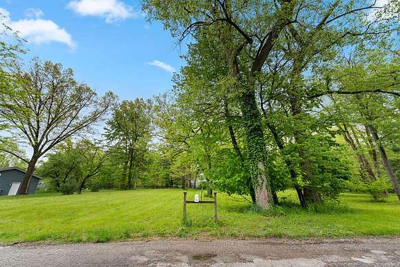 0.4 Acres of Residential Land for Sale in New Buffalo, Michigan