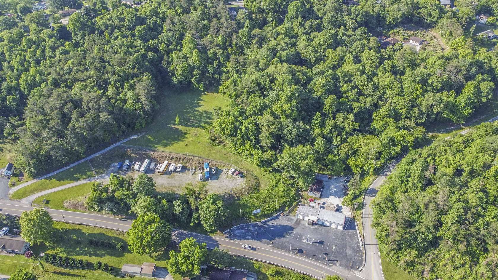8 Acres of Improved Mixed-Use Land for Sale in Kingston, Tennessee