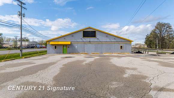 2.1 Acres of Improved Commercial Land for Sale in Kawkawlin, Michigan