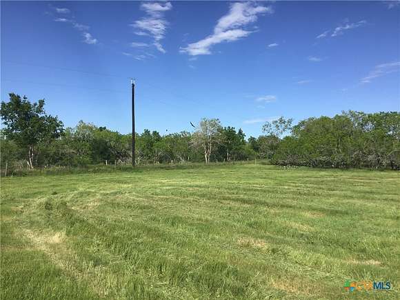 3.018 Acres of Residential Land for Sale in Gonzales, Texas