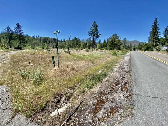 10 Acres of Residential Land for Sale in Shasta, California