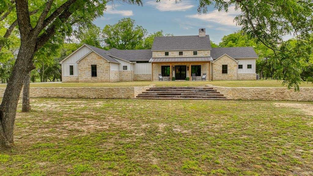 14.954 Acres of Land with Home for Sale in Weatherford, Texas