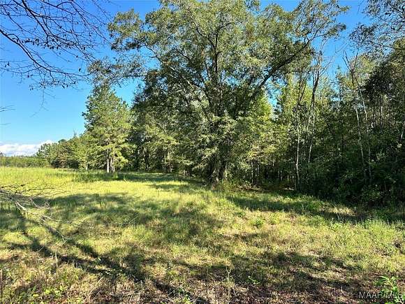 12 Acres of Land for Sale in Wetumpka, Alabama