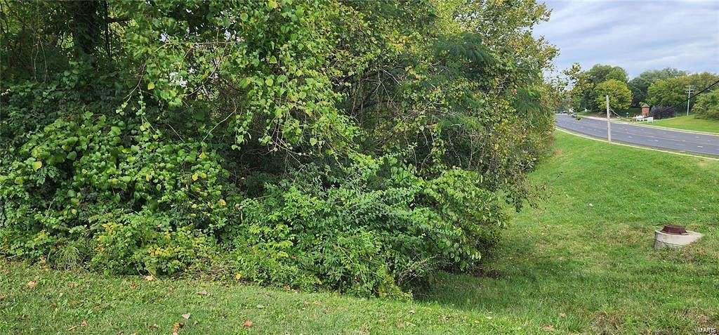 2.2 Acres of Residential Land for Sale in Glen Carbon, Illinois