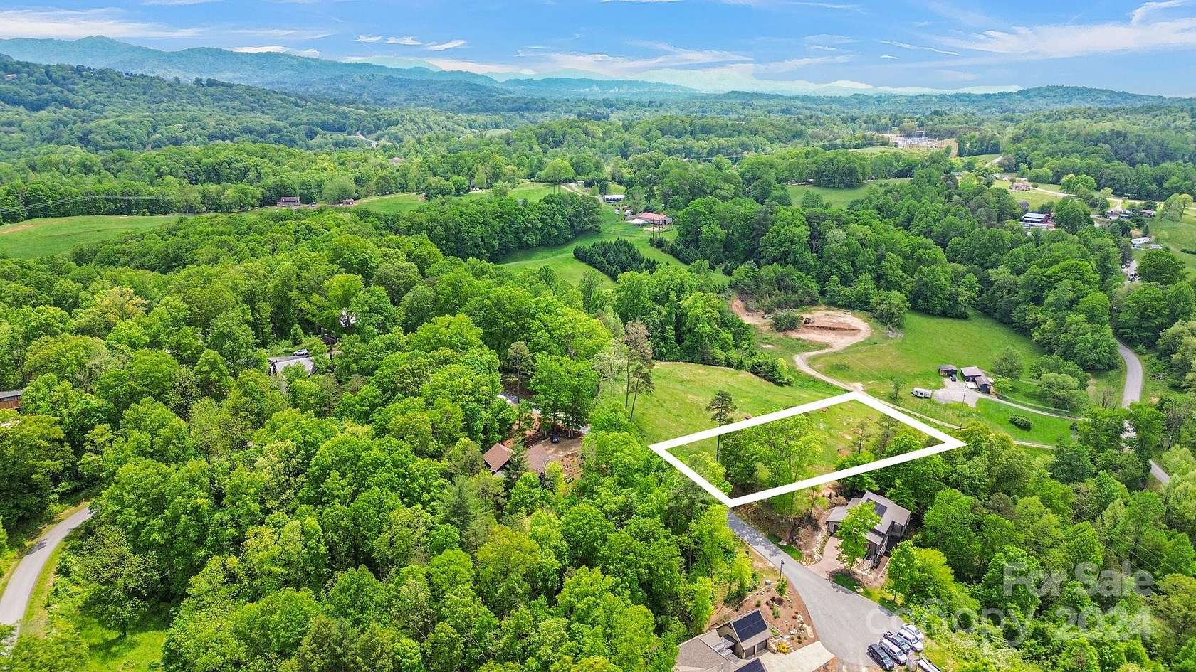 0.919 Acres of Residential Land for Sale in Asheville, North Carolina
