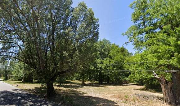 0.51 Acres of Residential Land for Sale in Paris, Texas