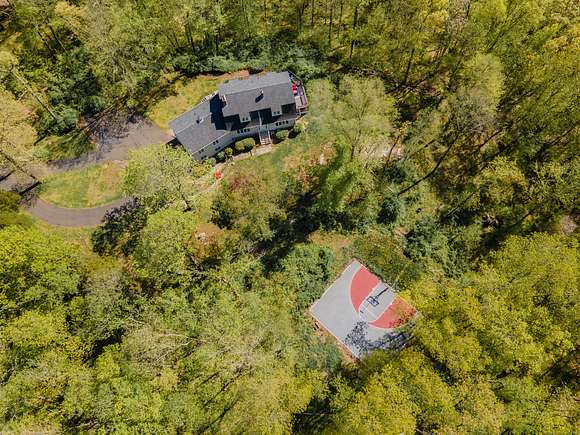 9.1 Acres of Residential Land with Home for Sale in Branford, Connecticut