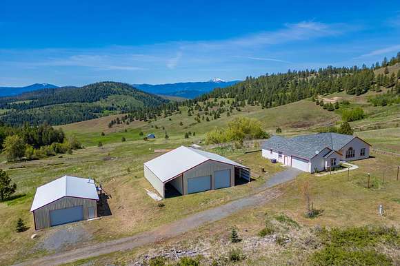 19 Acres of Land with Home for Sale in Rice, Washington