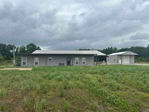 636 Acres of Land with Home for Sale in Monterey, Louisiana