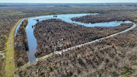 636 Acres of Land with Home for Sale in Monterey, Louisiana