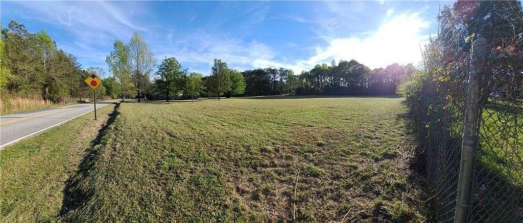 3.1 Acres of Residential Land with Home for Sale in Lithonia, Georgia