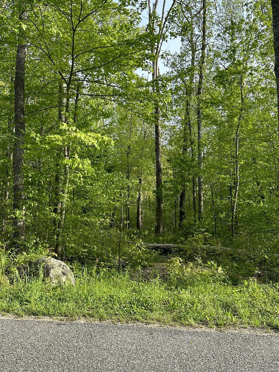 4.7 Acres of Residential Land for Sale in Hampton, Connecticut