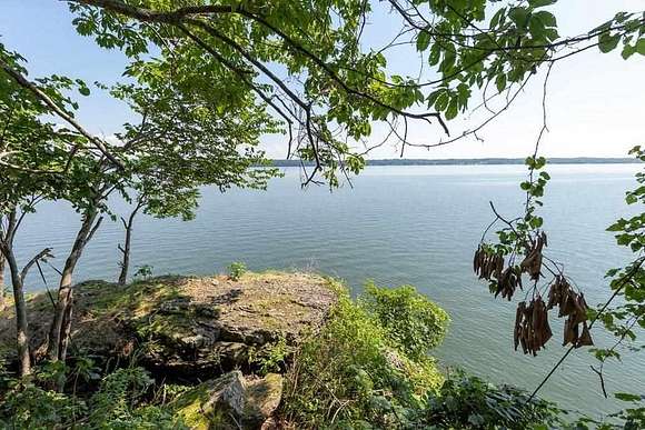 1.5 Acres of Residential Land for Sale in Muscle Shoals, Alabama