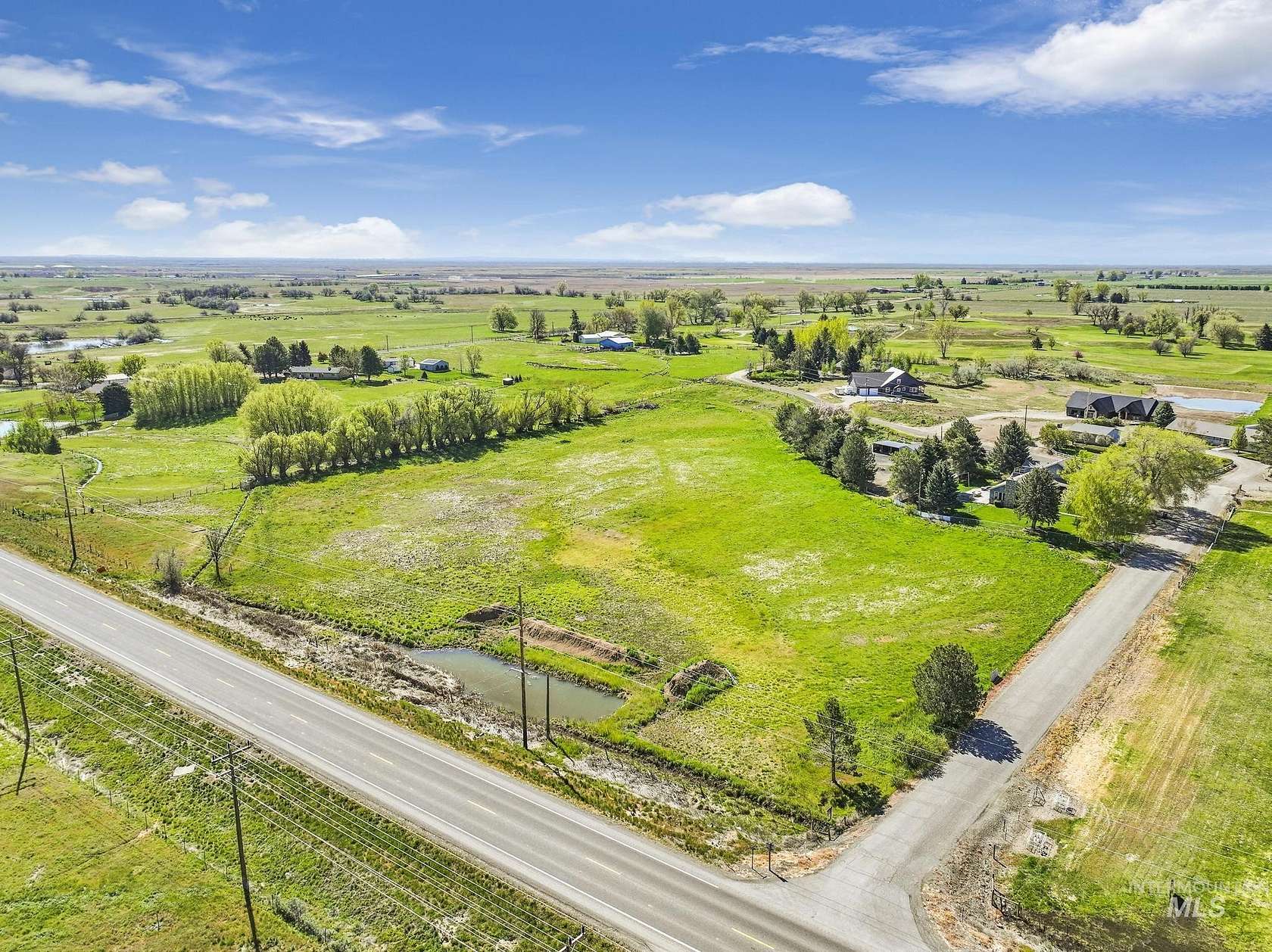 7.266 Acres of Residential Land for Sale in Gooding, Idaho