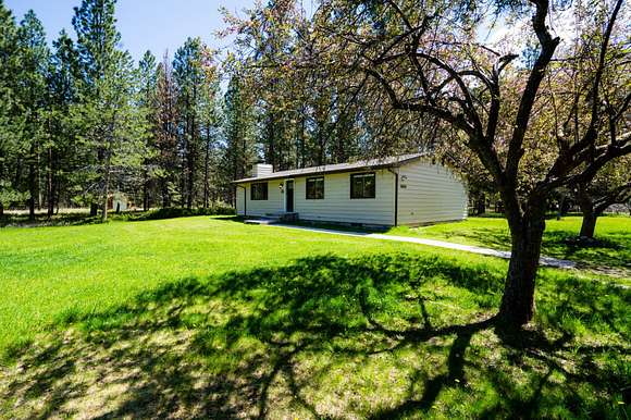 2 Acres of Residential Land with Home for Sale in Clinton, Montana