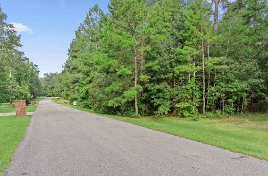 1.9 Acres of Residential Land for Sale in Tallahassee, Florida