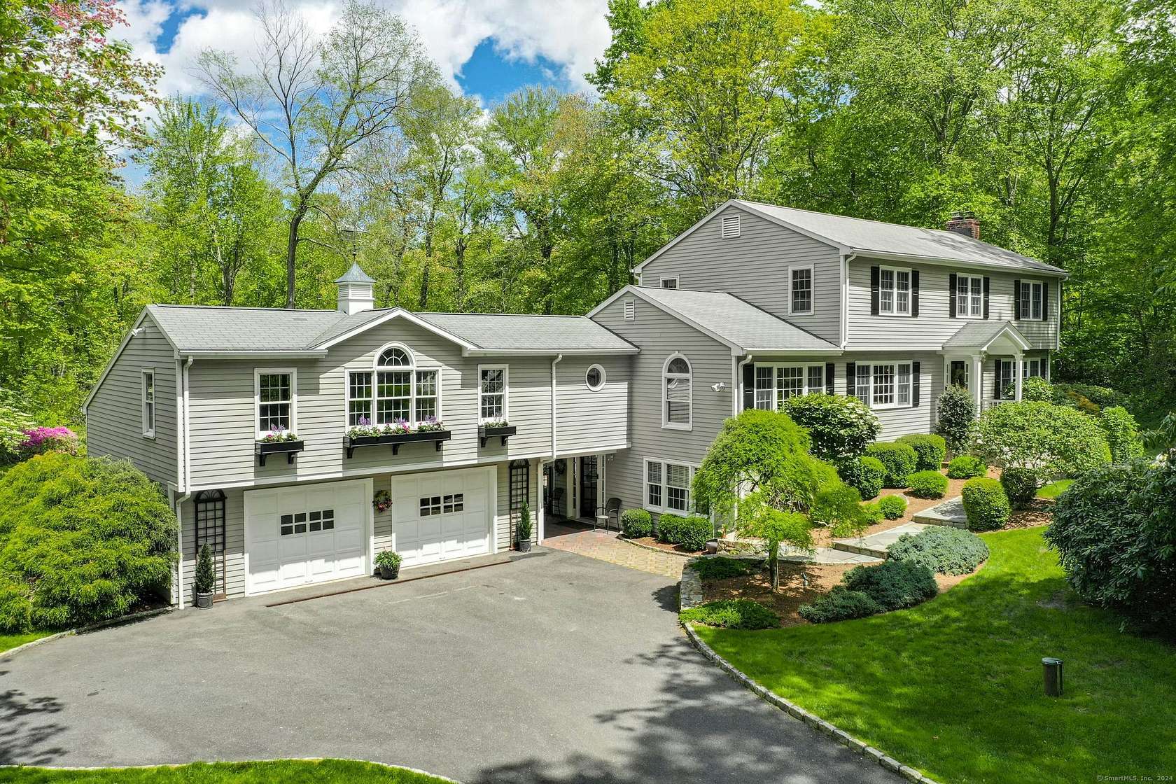 2.3 Acres of Residential Land with Home for Sale in New Canaan, Connecticut