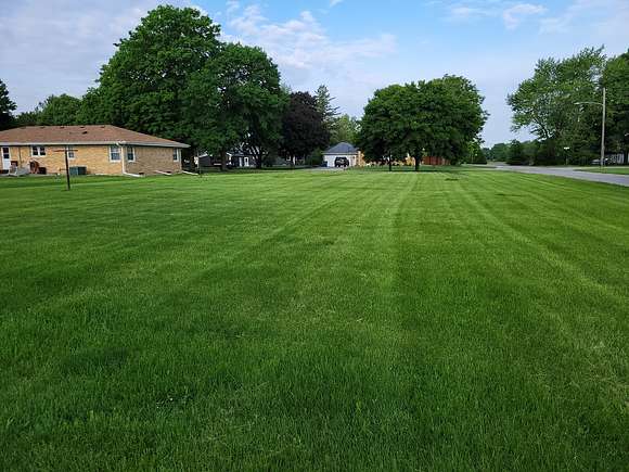 0.3 Acres of Residential Land for Sale in Minonk, Illinois