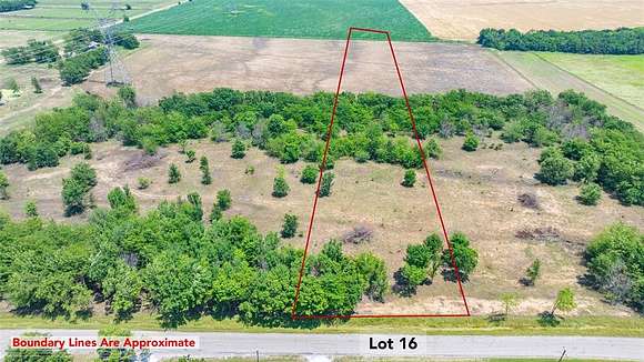 3.131 Acres of Land for Sale in Collinsville, Texas