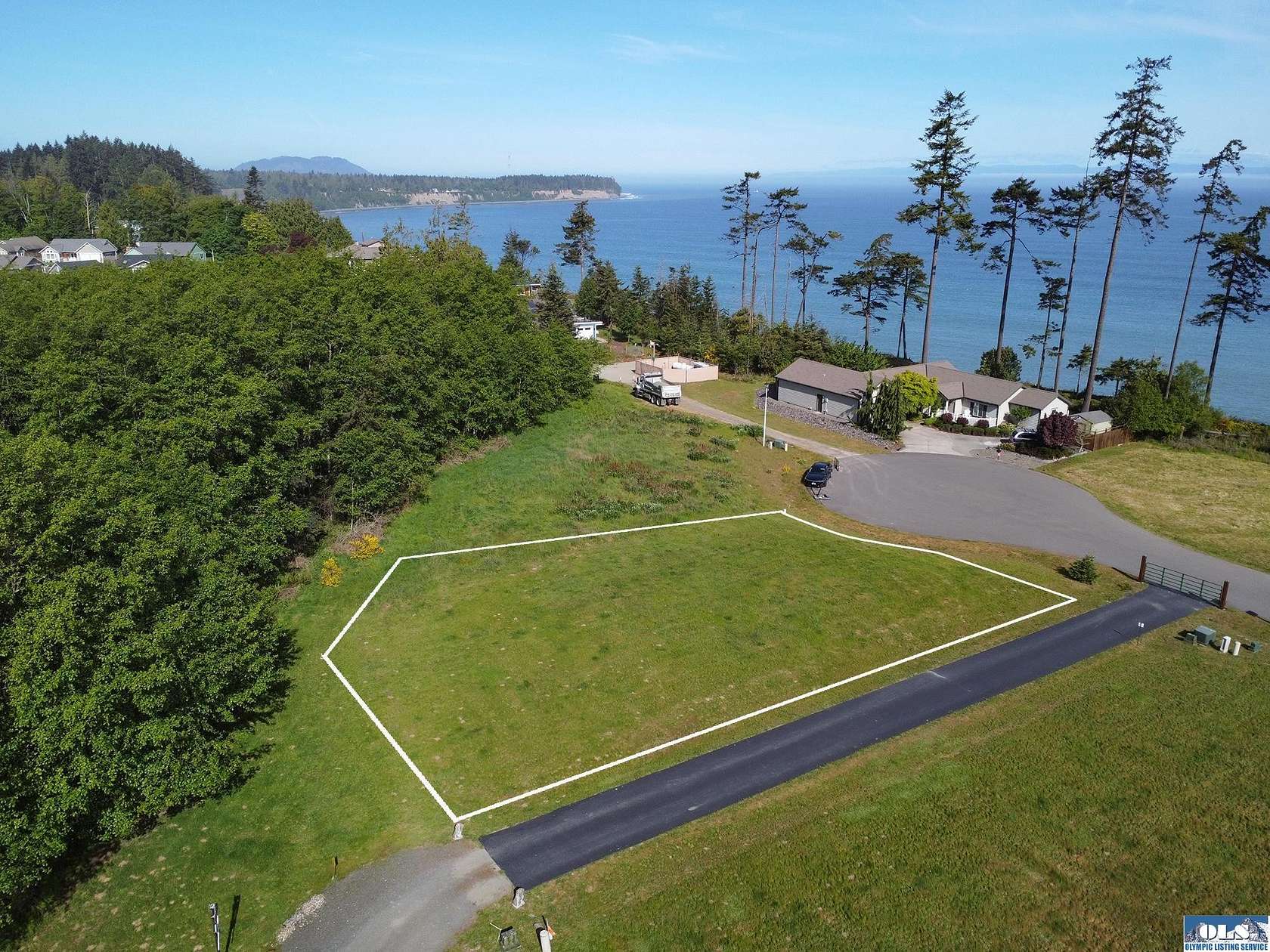 0.25 Acres of Residential Land for Sale in Port Angeles, Washington