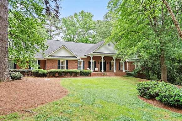 2.8 Acres of Residential Land with Home for Sale in Jonesboro, Georgia