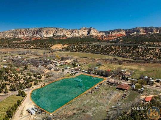 3.9 Acres of Residential Land with Home for Sale in Mount Carmel, Utah