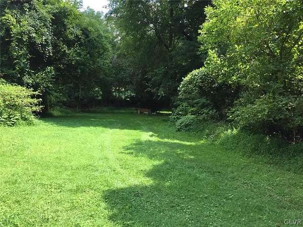 1.14 Acres of Residential Land for Sale in Glendon, Pennsylvania