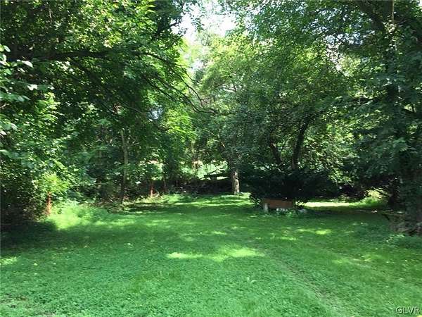 1 Acre of Residential Land for Sale in Glendon, Pennsylvania