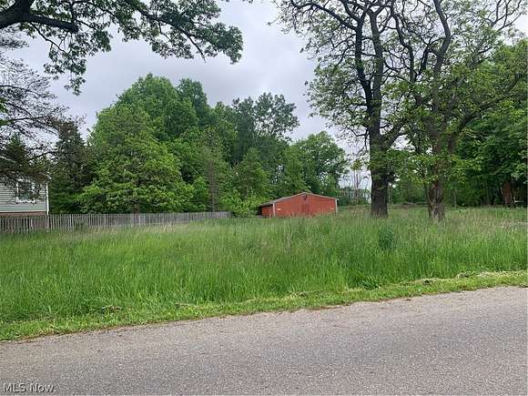 0.74 Acres of Residential Land for Sale in Youngstown, Ohio