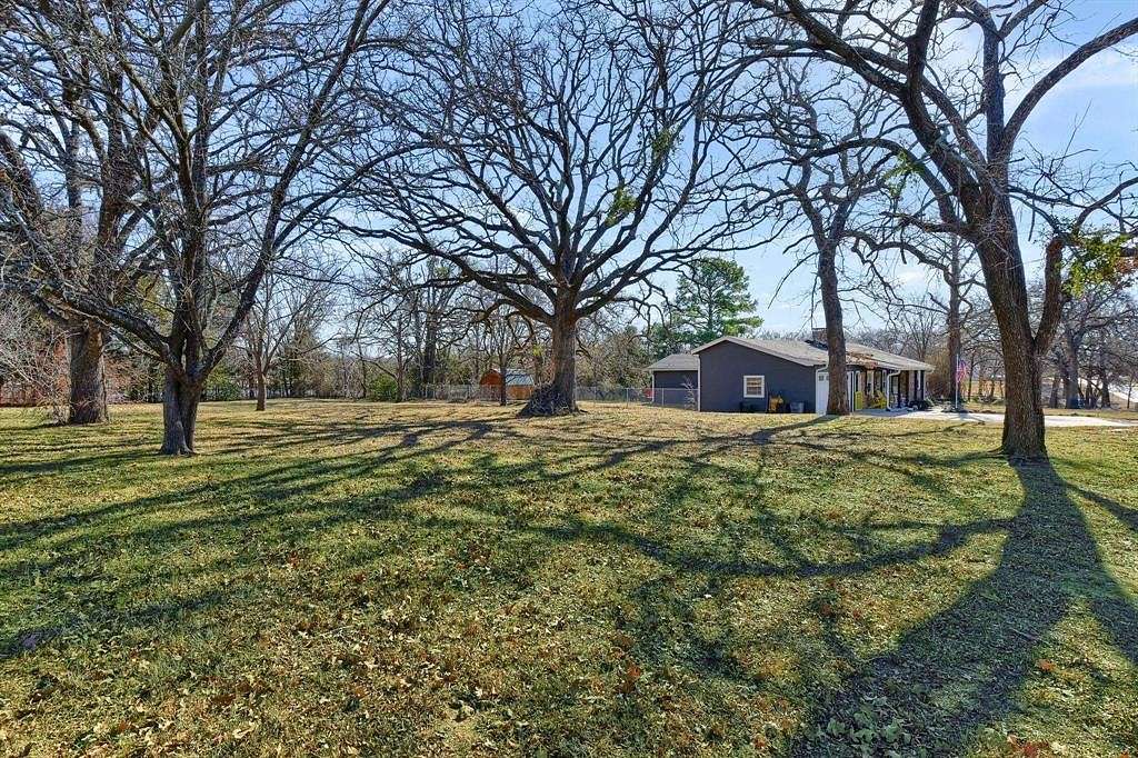 0.46 Acres of Residential Land for Sale in Lake Kiowa, Texas