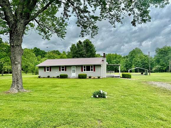2 Acres of Residential Land with Home for Sale in Cookeville, Tennessee