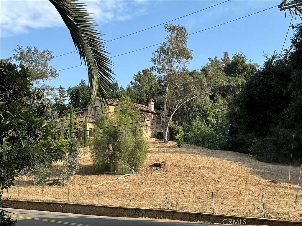1 Acre of Land for Sale in Redlands, California