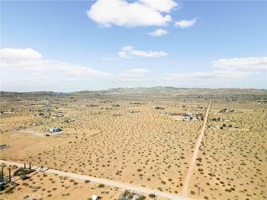 5 Acres of Residential Land for Sale in Landers, California